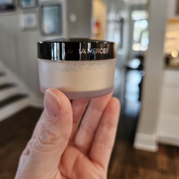 Laura Mercier Translucent Setting Powder Mini Set - Picture 2 of 7